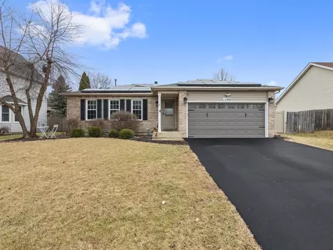 12400 S Bobwhite Ln, Plainfield, IL 60585