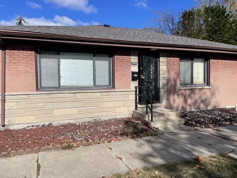 1939 S 7th Ave, Maywood, IL 60153