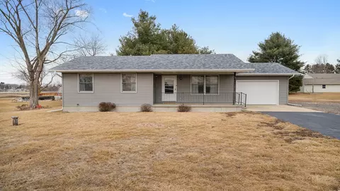 16271 7th St, Seward, IL 61077