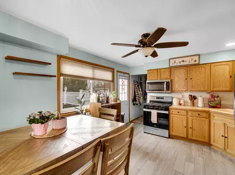 Kitchen - 19519 Walnut St, Mokena, IL 60448 photo 3 of 3