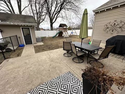 Exterior - 249 N Commerce St, Seneca, IL 61360 photo 3 of 4