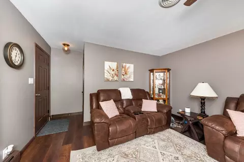 221 E Third St, Toluca, IL 61369 photo 5
