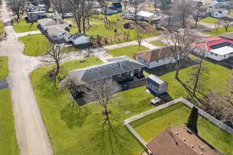 221 E Third St, Toluca, IL 61369 photo 33