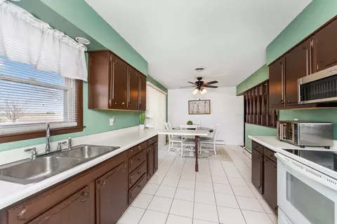 221 E Third St, Toluca, IL 61369 photo 7