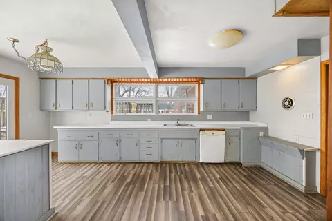 1095 S 10th Ave, Kankakee, IL 60901 photo 9