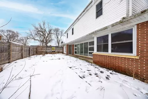 1095 S 10th Ave, Kankakee, IL 60901 photo 5