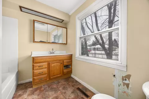1095 S 10th Ave, Kankakee, IL 60901 photo 23
