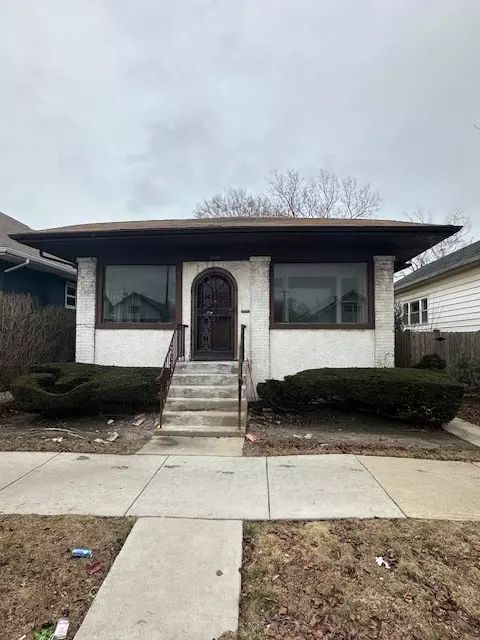 3621 N Kimball Ave, Chicago, IL 60618