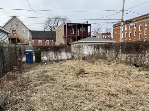 Exterior - Undisclosed, Chicago, IL 60621 photo 3 of 3