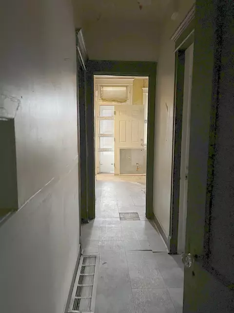 Entry Way - Undisclosed, Chicago, IL 60621 photo 1 of 3