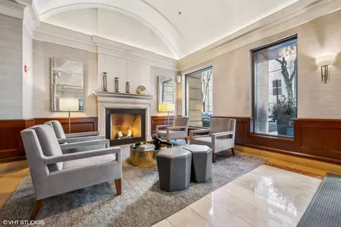 25 E Superior St #3702, Chicago, IL 60611 photo 23
