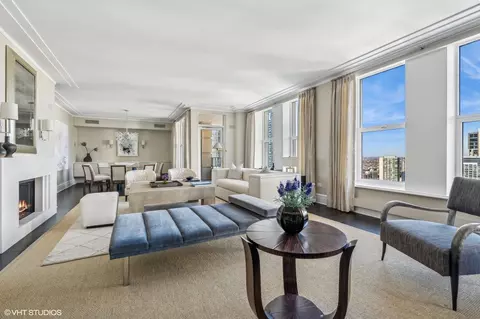 25 E Superior St #3702, Chicago, IL 60611 photo 2