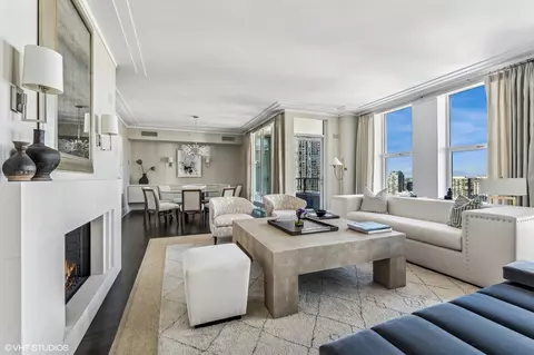 25 E Superior St #3702, Chicago, IL 60611 photo 5