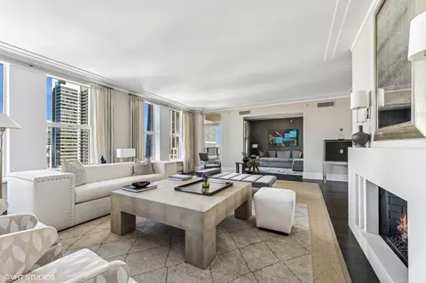 25 E Superior St #3702, Chicago, IL 60611 photo 7