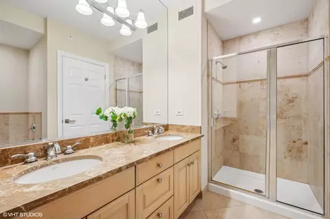 25 E Superior St #3702, Chicago, IL 60611 photo 21