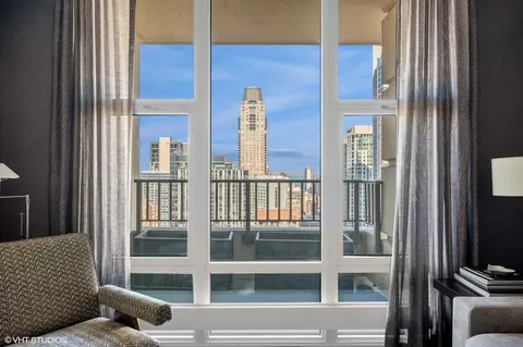 25 E Superior St #3702, Chicago, IL 60611 photo 9