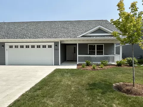1107 S 2nd St, Oregon, IL 61061