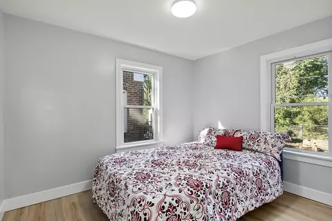Bedroom - 264 E 142nd Pl, Dolton, IL 60419 photo 1 of 5