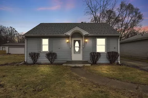 206 Independence Ave, Joliet, IL 60433