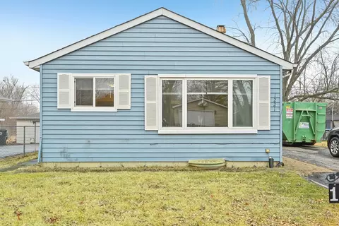 1221 Lotus Dr, Round Lake Beach, IL 60073