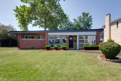 4812 N Redwood Dr, Norridge, IL 60706