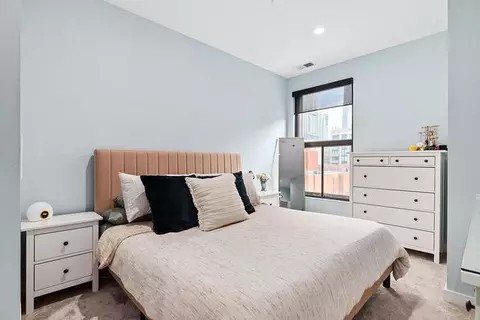 Bedroom - Undisclosed, Chicago, IL 60654 photo 1 of 3