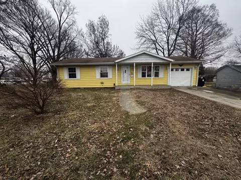 664 N Morgan St, Bement, IL 61813