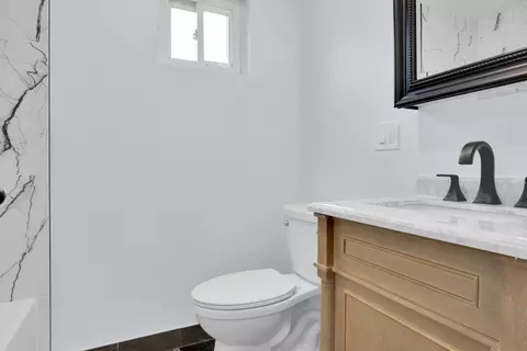 1235 E 71st St, Chicago, IL 60619 photo 15