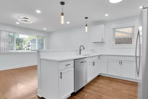 1235 E 71st St, Chicago, IL 60619 photo 9
