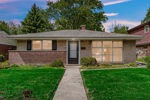 1366 Gordon Ave, Calumet City, IL 60409