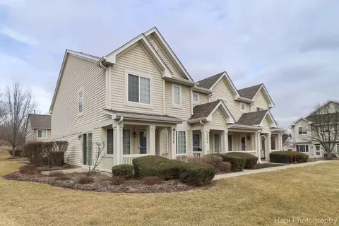 556 Blue Springs Dr #39-3, Fox Lake, IL 60020
