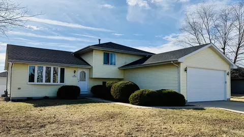 7010 Cottie Dr, Joliet, IL 60431