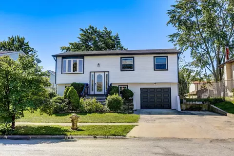 7739 165th Pl, Tinley Park, IL 60477