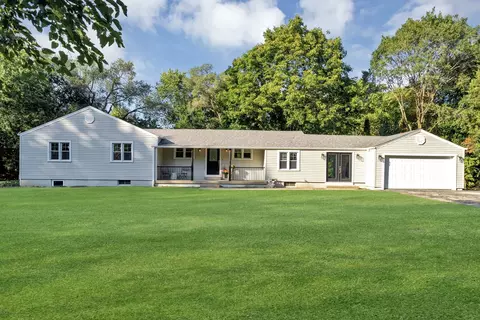 2101 South St, Geneva, IL 60134