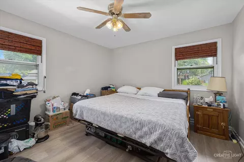 Bedroom - 4005 Winston Dr, Hoffman Estates, IL 60192 photo 2 of 4