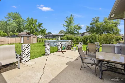 Exterior - 4005 Winston Dr, Hoffman Estates, IL 60192 photo 4 of 12