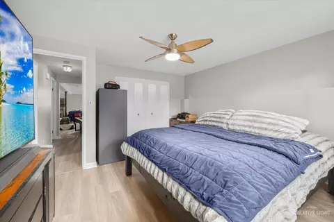 Bedroom - 4005 Winston Dr, Hoffman Estates, IL 60192 photo 4 of 4