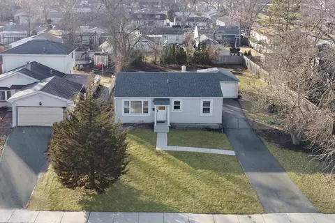 View/Area - 1110 Fischer St, Wheaton, IL 60189 photo 1 of 4