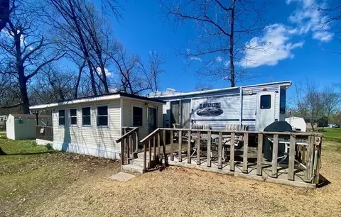 5 176 Woodhaven, Sublette, IL 61367