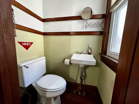 Bath - 513 N Jackson St, Clinton, IL 61727 photo 1 of 2