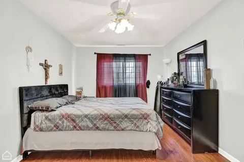 Bedroom - 1261 Getzelman Dr #C, Elgin, IL 60123 photo 1 of 2