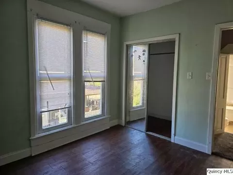 804 E Main, Carthage, IL 62321 photo 5