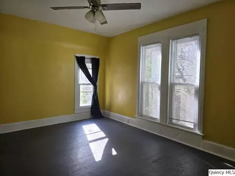 804 E Main, Carthage, IL 62321 photo 9