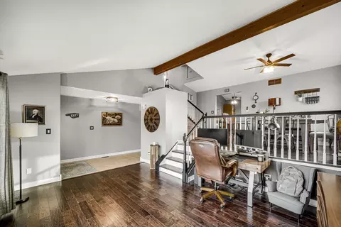 Entry Way - 704 Edgewater Dr, Minooka, IL 60447 photo 2 of 3