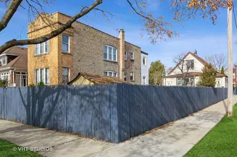 5000 W Nelson St, Chicago, IL 60641