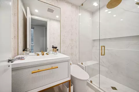 Bath - 1017 N Dearborn St, Chicago, IL 60610 photo 7 of 7