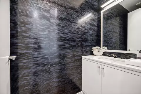 Bath - 1017 N Dearborn St, Chicago, IL 60610 photo 1 of 7