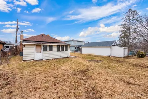 455 Oak St, Elgin, IL 60123 photo 24