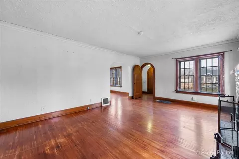 455 Oak St, Elgin, IL 60123 photo 8
