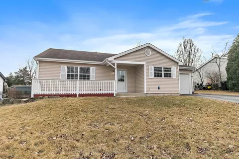 329 Chrisman Dr, Streamwood, IL 60107